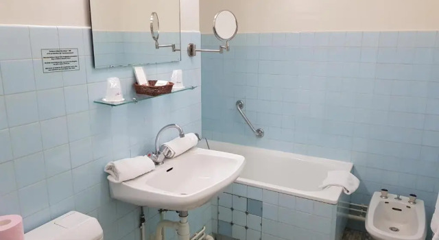 Трёхместный номер Standard Hotel Christina