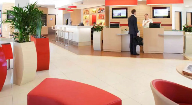 ibis Nord Sarcelles, Varaa Hotelli Hotellit Val d'Oise pysäköinnillä, Pysäköinti