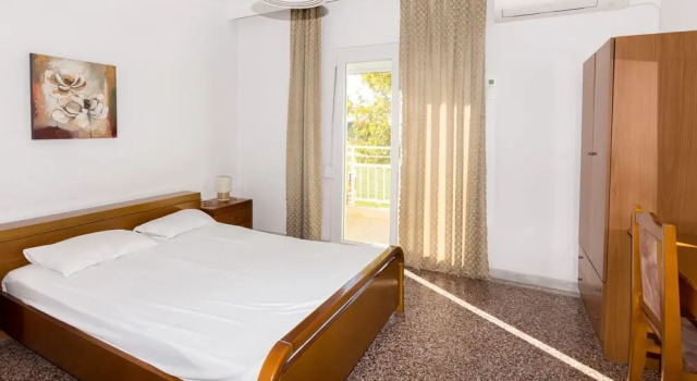 Karagiannis, Book Hotel Keramoti Macedonia