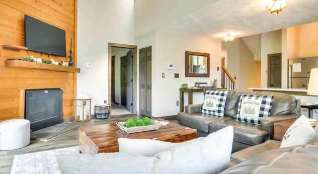 Somerset Townhome w/ Deck < 2 Mi to Ski Lift!, Prenota Appartamento Hidden Valley Stati Uniti