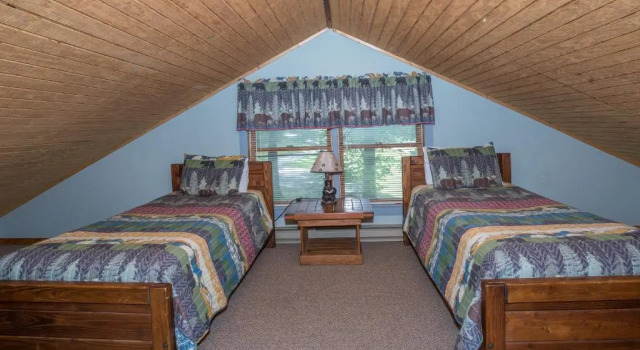 Коттедж с 3 комнатами с видом на реку Springmaid Mountain Retreat & Stables