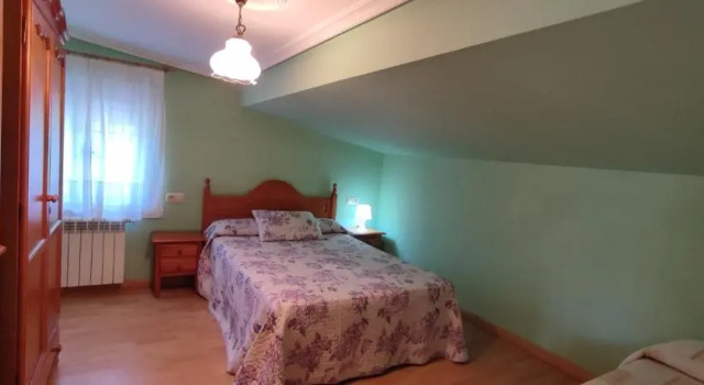 Apartamentos Casa Alvarina - Luarca, Prenota Appartamento Hotel a Asturie con parcheggio, Parcheggio