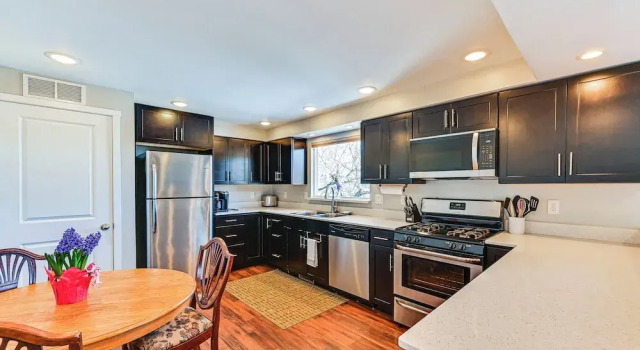 Коттедж Flagstaff Home w/ Grill: 3 Mi to Historic Downtown