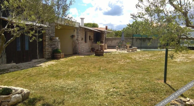 House With 2 Bedrooms in Krnica, With Enclosed Garden and Wifi Near the Beach, Rezervovat Hotel Hotely v Krnica s bazénem, Bazén