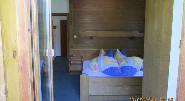 Ferienhaus Milders, Rezerwuj Hotel Hotele w Tyrol z parkingiem, Parking