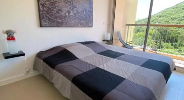 Beautiful apartment with private pool and balcony!