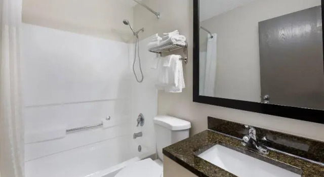 Люкс Quality Inn Meadville