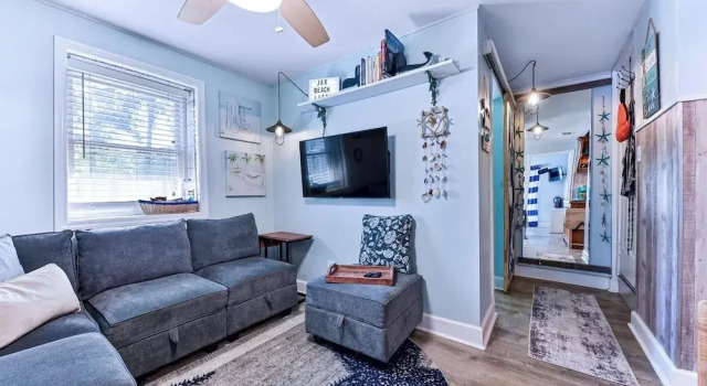 Swim, Golf & Relax: Beach Apt w/ Private Yard!, Забронировать Отель Джексонвилл-Бич Jacksonville Coast, рядом с Times Square Plaza