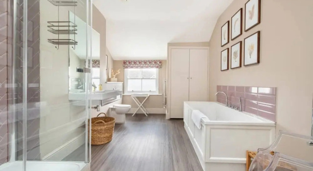 Green Leafy 2 Bedroom in Clapham