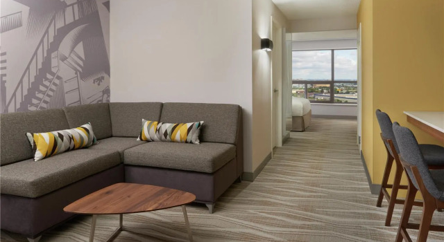 Двухместный люкс Hilton Toronto Airport Hotel & Suites