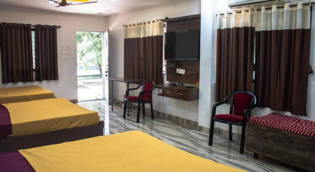 Kings Hotel & Resort