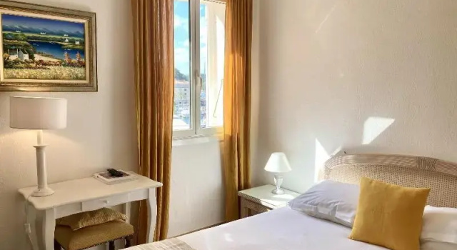 Двухместный номер Standard с красивым видом из окна Hotel la Caravelle