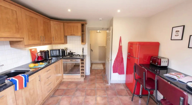 Коттедж A very British house to stay 3 Bedroom