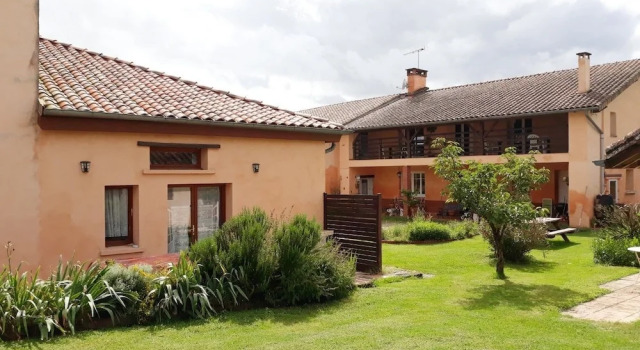 Les Dantous Gîte, Book Hotel Castelsarrasin Tarn-et-Garonne