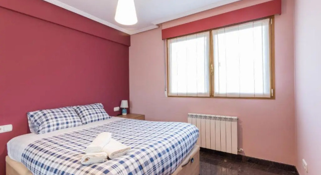 Confortable piso en Lekeitio, a 7 minutos de la playa, Rezerwuj Hotel Hotele w Baskonia z parkingiem, Parking