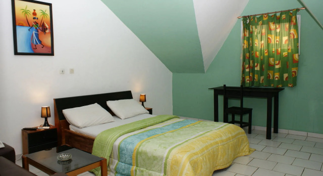 Sun Set Hotel, Prenota Hotel Hotel economici a Abidjan