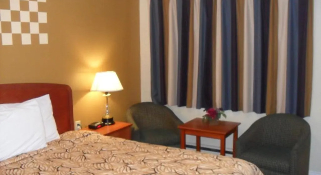 Номер Standard Forest Plaza Motel