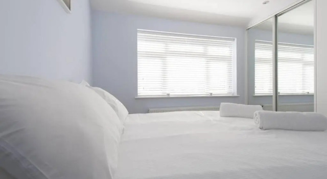 Trendy 2 Bed - A hidden Luxury in Hayes nr Heathrow, Varaa Huoneisto Asunnot kohteessa Merseyside, Huoneisto