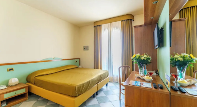 Четырёхместный номер Superior Hotel Villa Elena