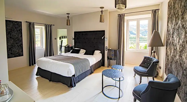 Номер Prestige Château de la Falque, The Originals Relais