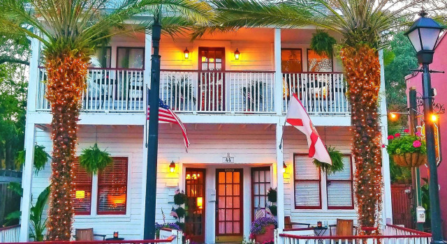 44 Spanish Street Inn - Adults Only, Забронировать Отель Отели Сент-Огастин с завтраком, рядом с Cathedral Basilica of St. Augustine, Завтраки