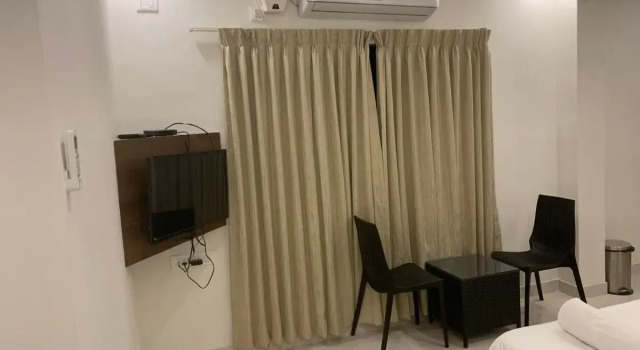 JN Guestline, Rezervovat Hotel Hotely v Bangalore s parkováním, Parkování