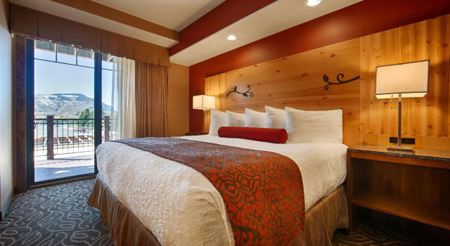 Двухместный номер Standard с балконом Best Western Premier Ivy Inn & Suites