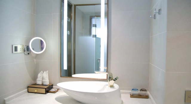 Двухместный номер Deluxe Lavande Hotels·Shenzhen North Railway Station Longhua Yicheng Center
