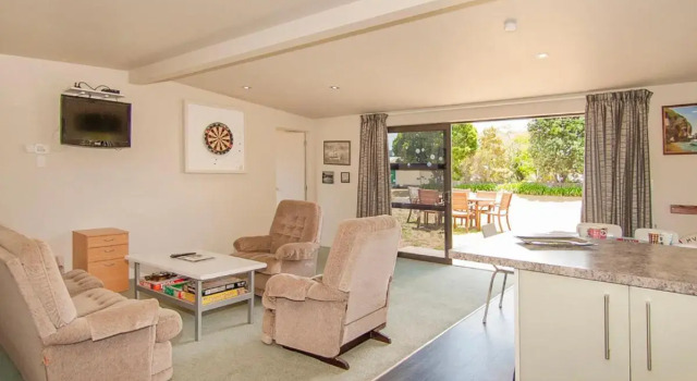 Hetherington Haven - Whangamata Holiday Home