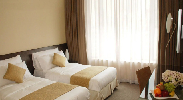 Empire Hotel Hong Kong - Wan Chai, Rezerwuj Hotel Hotele w Hongkong z basenem, w pobliżu Prince's Building, Basen