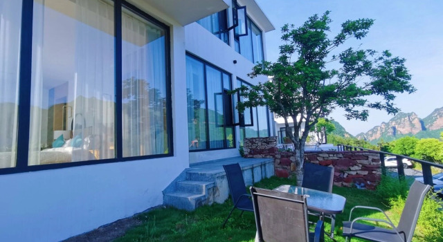 Двухместный семейный номер Standard с видом на горы XMAN Sunrise Peaks Resort