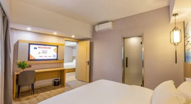 Люкс HuaJiYaShe Hotel