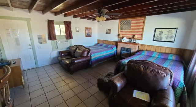 Dyrektorski pokój SageBrush Inn