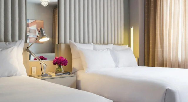 Четырёхместный номер Luxury 21c Museum Hotel Durham
