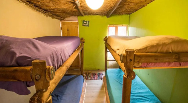 Кровать в общем номере Aji Verde Hostel San Pedro