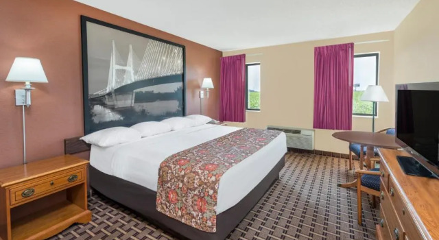 Номер Standard Super 8 by Wyndham Charleston Sikeston East MO