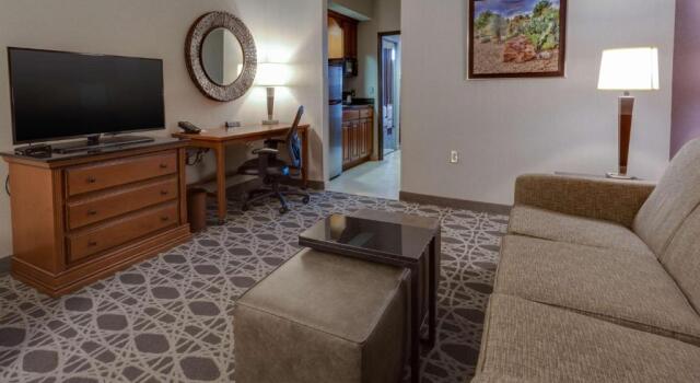 Люкс Drury Inn & Suites Las Cruces