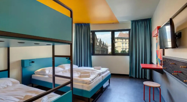 Четырёхместный номер Standard MEININGER Budapest Great Market Hall