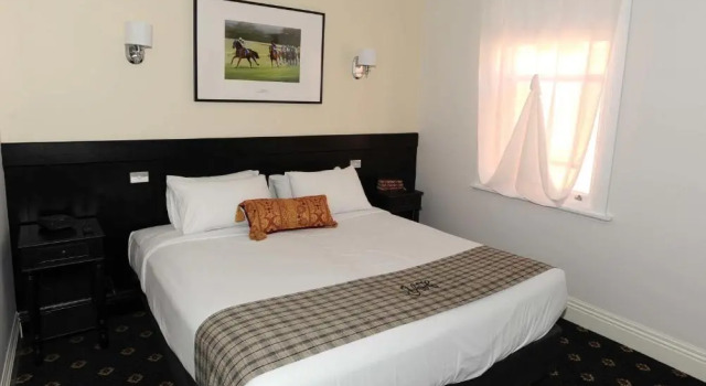 Suite Deluxe Yarrawonga Hotel