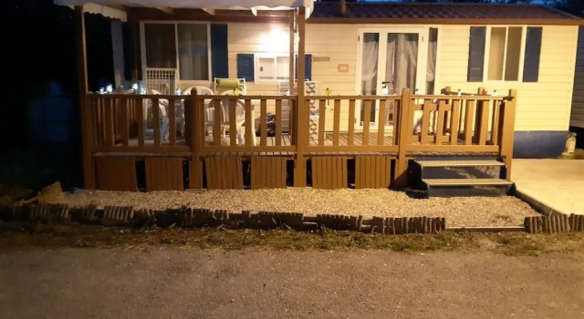 Capri 39, Rezerwuj Pole kempingowe Sigean Corbières