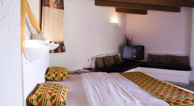 Hotel African Queen Lodge, Prenota Hotel Assinie-Mafia Aboisso