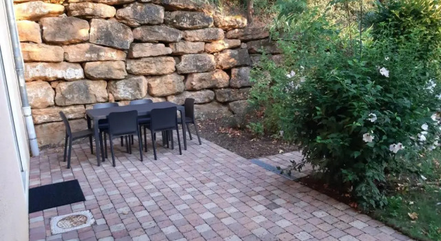 Апартаменты Appartement dans propriété calme en pleine nature
