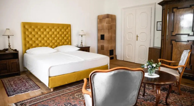 Grad Strmol, Prenota Hotel Cerklje na Gorenjskem 