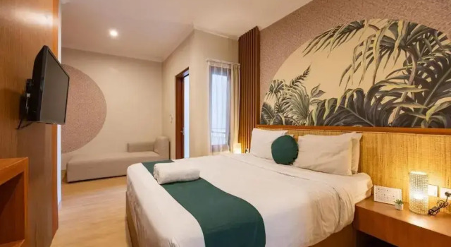 Номер Superior с балконом и с видом на бассейн Cove Vin Stay Petanu