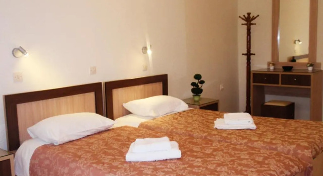 Апартаменты Santa Barbara Lakis Apartments