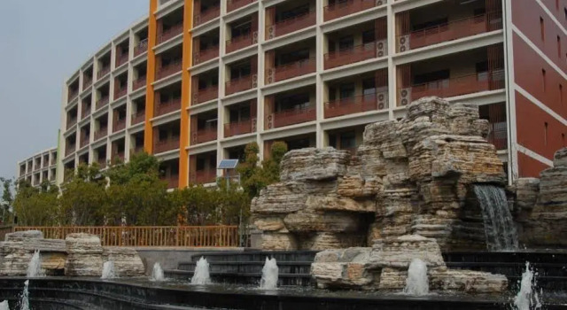 Cherish Yearn Holiday Hotel Shanghai, Book Hotel Hoteller i Waxie med parkering, Parkering