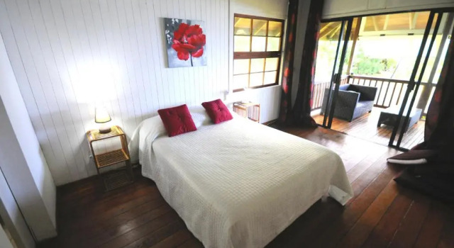 #4 Beach Villa Bliss by TAHITI VILLAS, Book Villa Hoteller i Hauru med parkering, Parkering