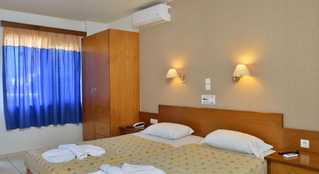 Студия Economy Цокольный этаж с балконом Akatos Hotel