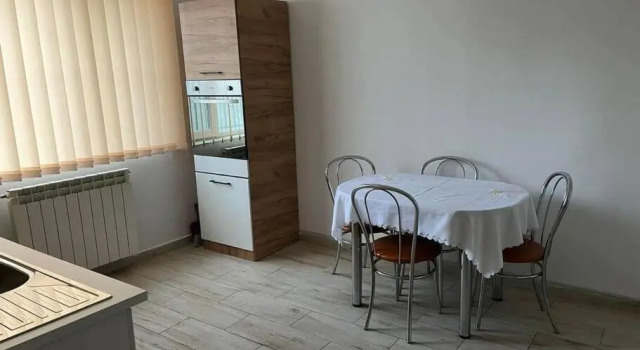 Modern Apartment in the Heart of Focșani, Rezerwuj Apartament Hotele w Carpathians - Romania z parkingiem, Parking