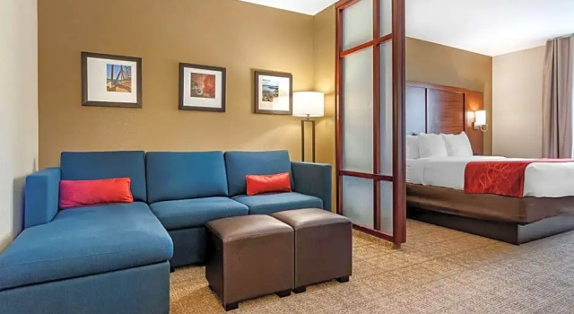 Номер Standard Comfort Suites Flowood - Jackson Airport
